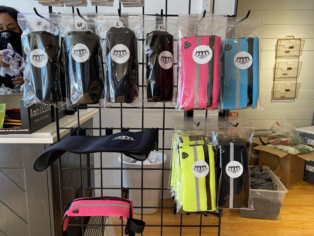 WE LOVE MV
Sideline Martha’s Vineyard
Vineyard Haven
Shop Local