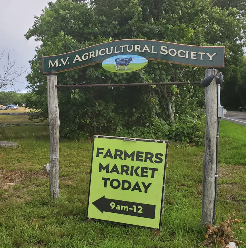 Summer 2021
Martha’s Vineyard
West Tisbury Farmer’s Market
Shop local