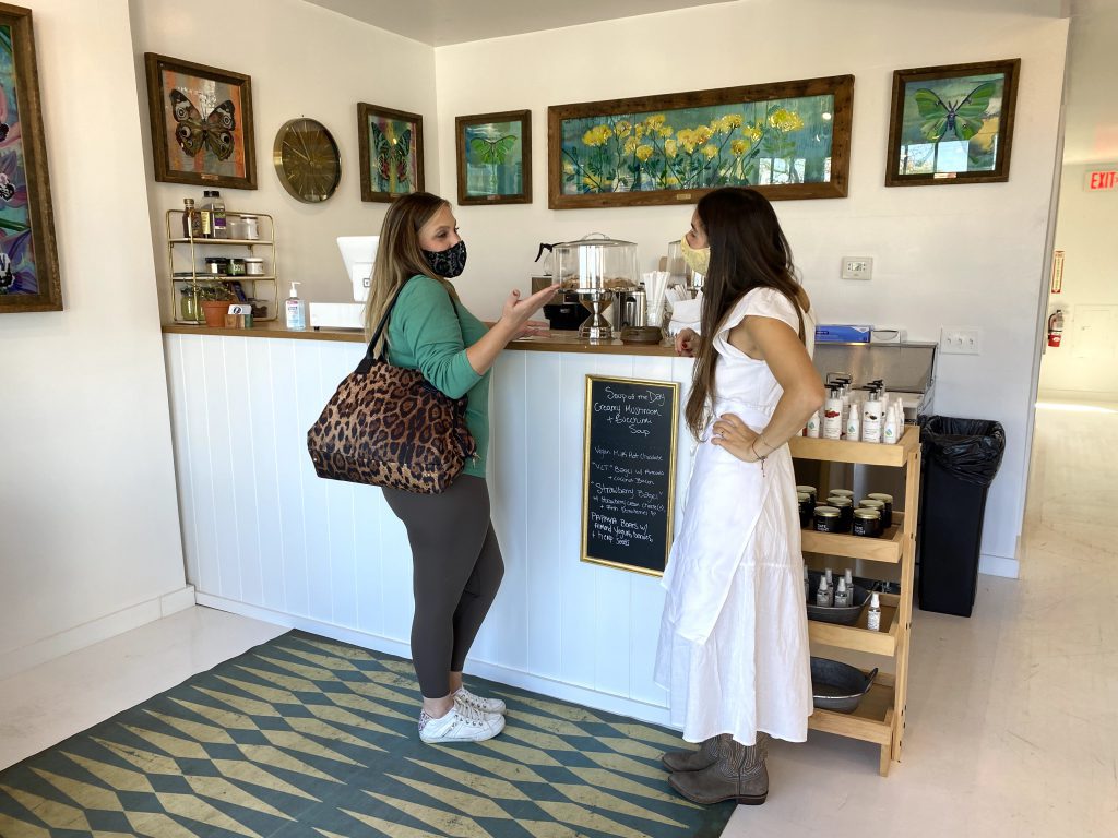 Tansy Tea and coffee
Vegan Cafe
Vineyard Haven
Martha's Vineyard
Juice By the Sea