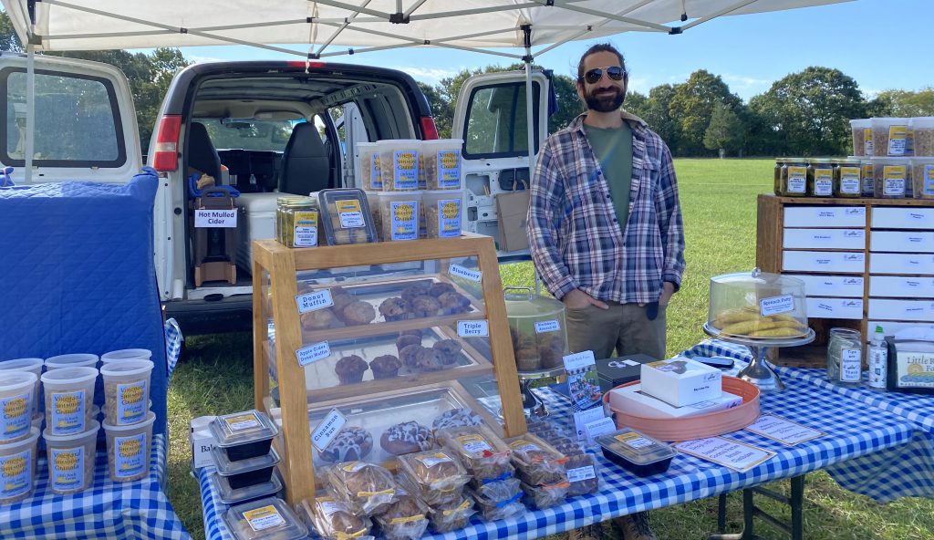 West Tisbury Farmers Market
Little Rock Farm
Made on Marthas Vineyard
Fall on Martha's Vineyard
Shop local
Eat Local