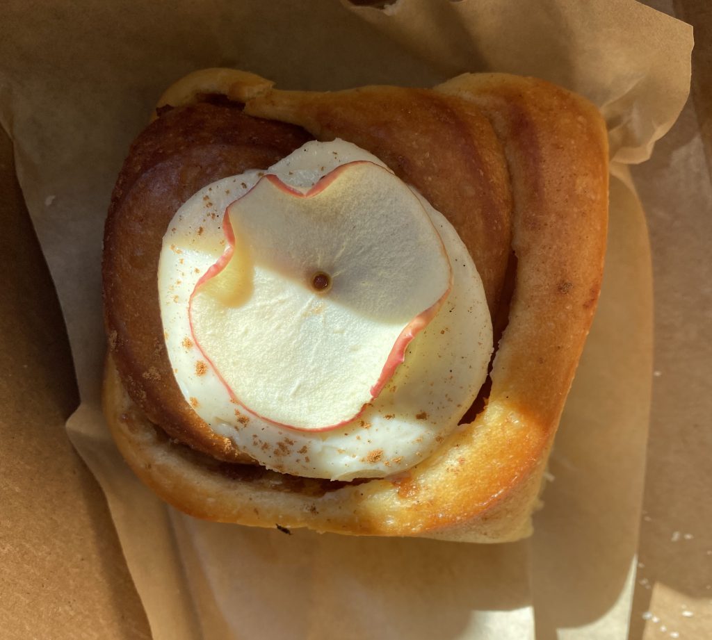 West Tisbury Farmers Market
Macon Pastries
Made on Martha's Vineyard
Fall on Martha's Vineyard
Shop local
Eat Local