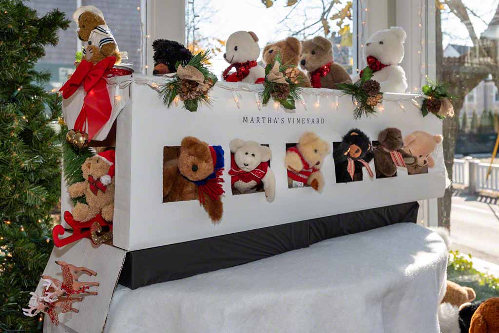 Martha's Vineyard
Martha's Vineyard Teddy Bear Suite
Visit Edgartown
Martha's Vineyard Boys & Girls Club
Visit Martha's Vineyard
Christmas in Edgartown